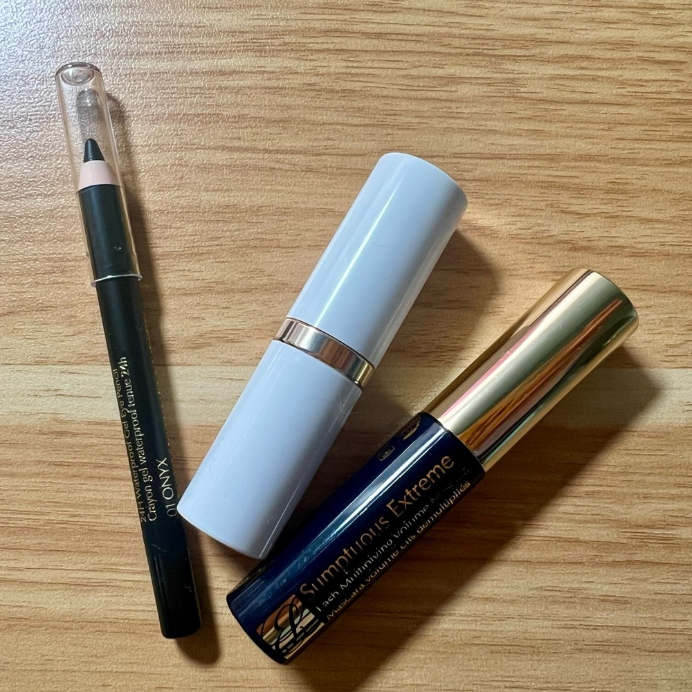 Estee Lauder Eyeliner and Mascara Set with Black and Gold
